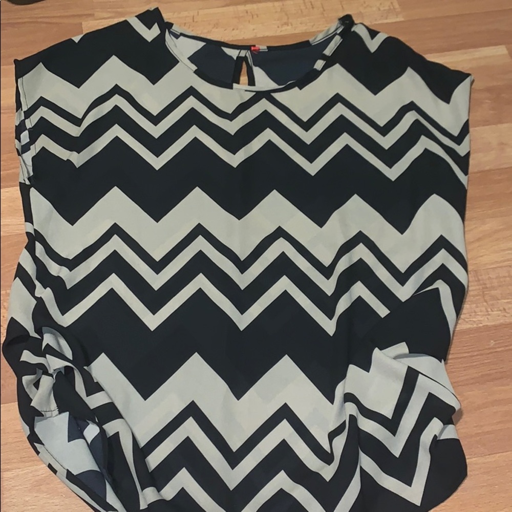 Cheveron Pattern Top